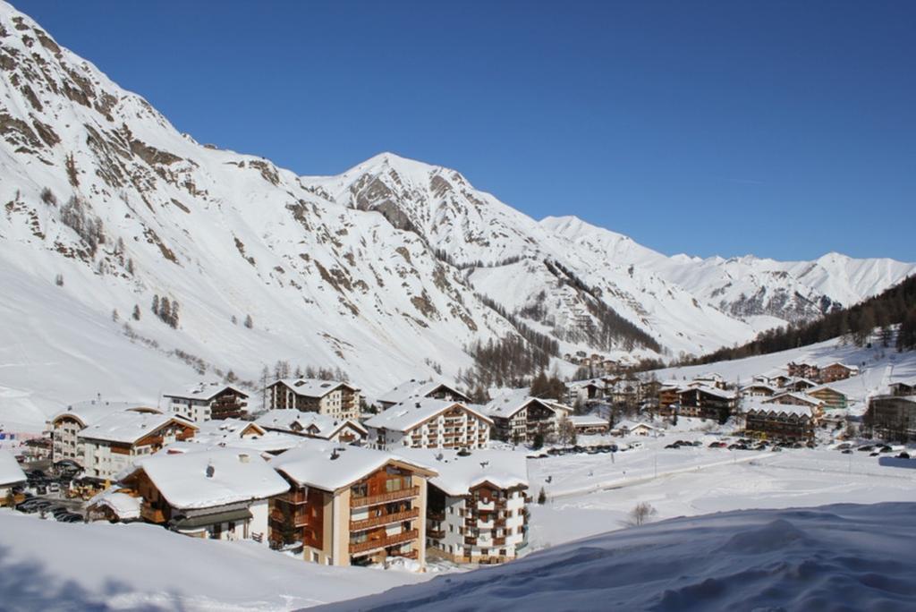 Hotel Des Alpes Замнаун Екстер'єр фото