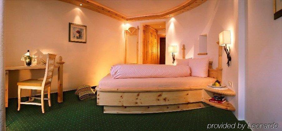 Hotel Des Alpes Замнаун Екстер'єр фото