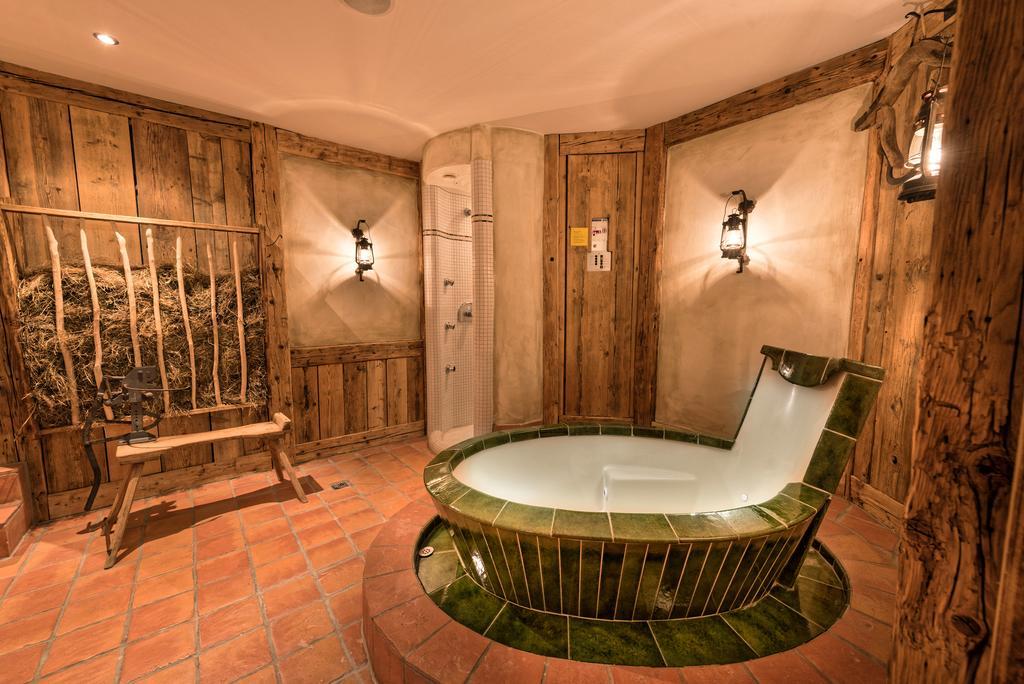 Hotel Des Alpes Замнаун Екстер'єр фото